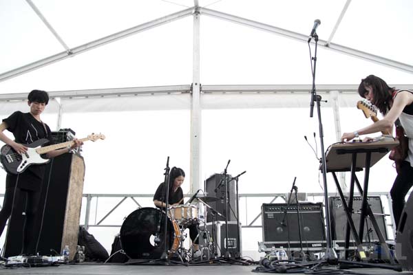 NISENNENMONDAI - 2014-06-08 - PARIS - Parc de la Villette - Yuri Zaikawa - Sayaka Himeno - Masako Takada